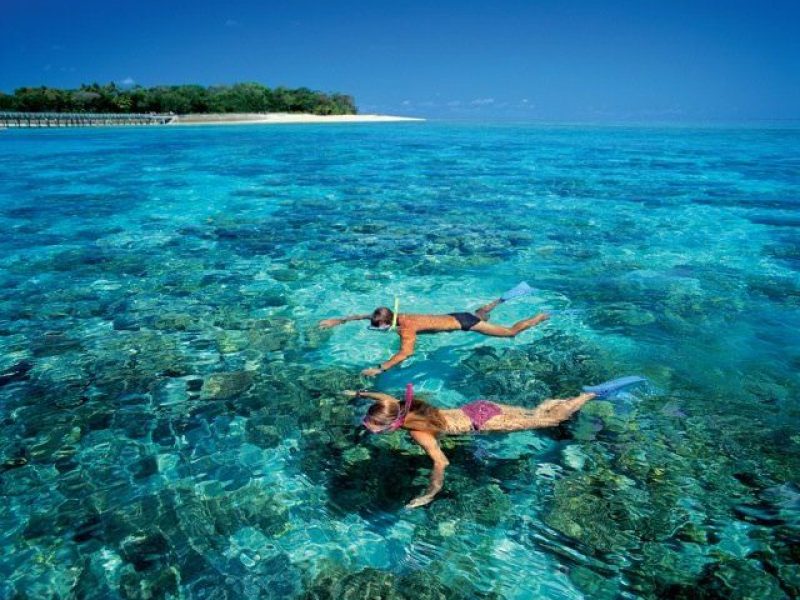 Snorkelling-at-Green-Island-Great-Barrier-Reef